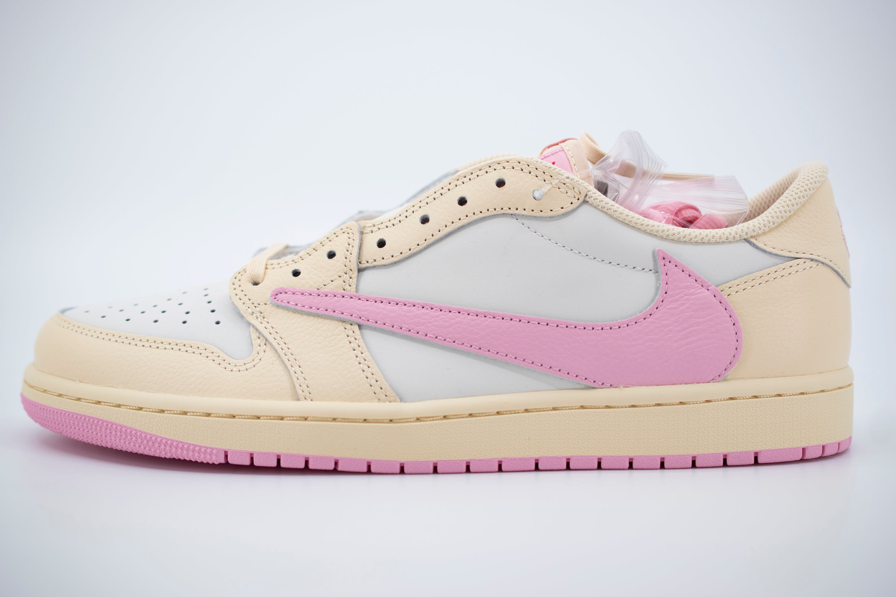 Travis Scott X Jordan 1 Retro Low OG SP "Shy Pink"