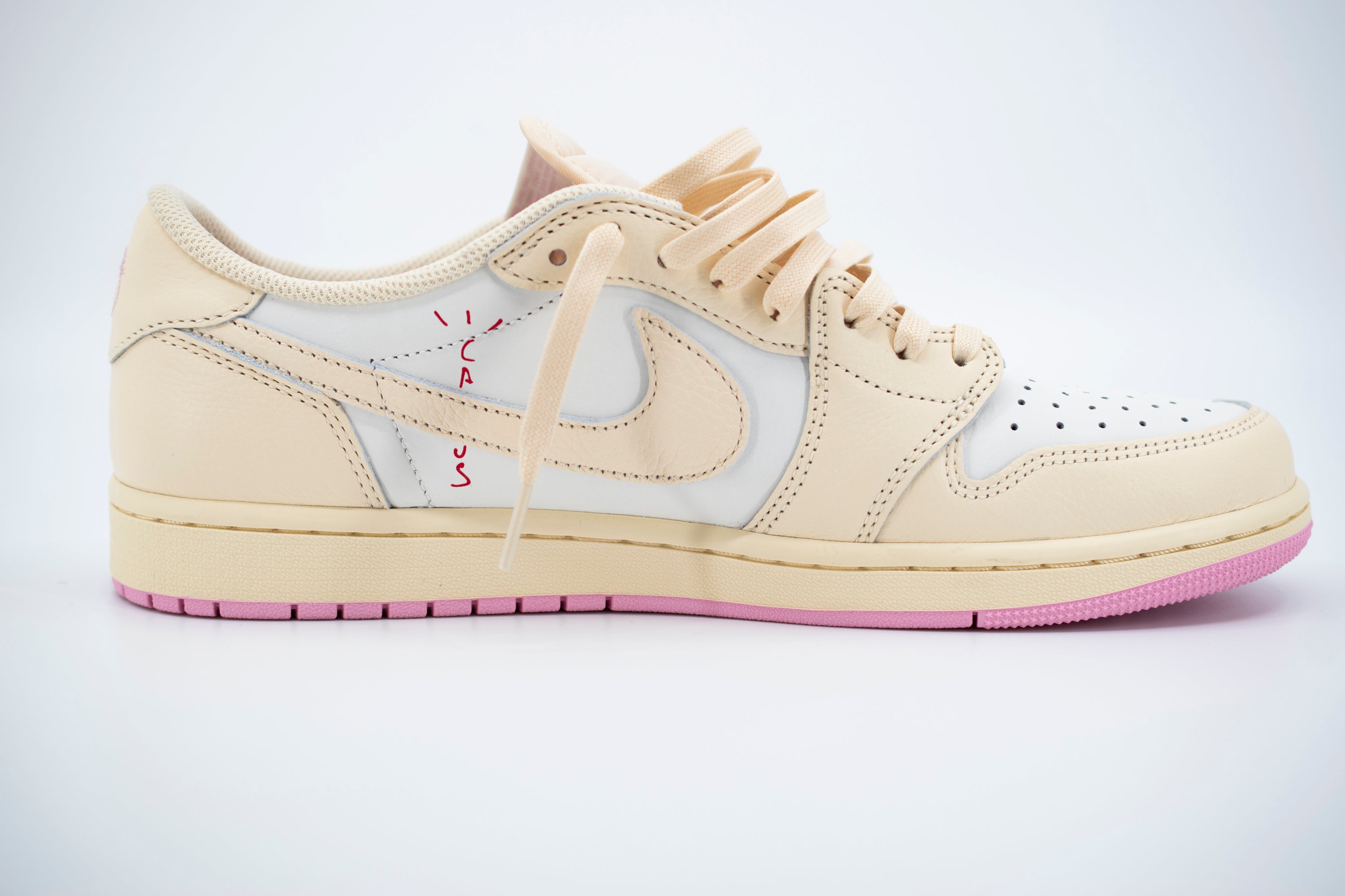USED Travis Scott X Jordan 1 Retro Low OG SP "Shy Pink"