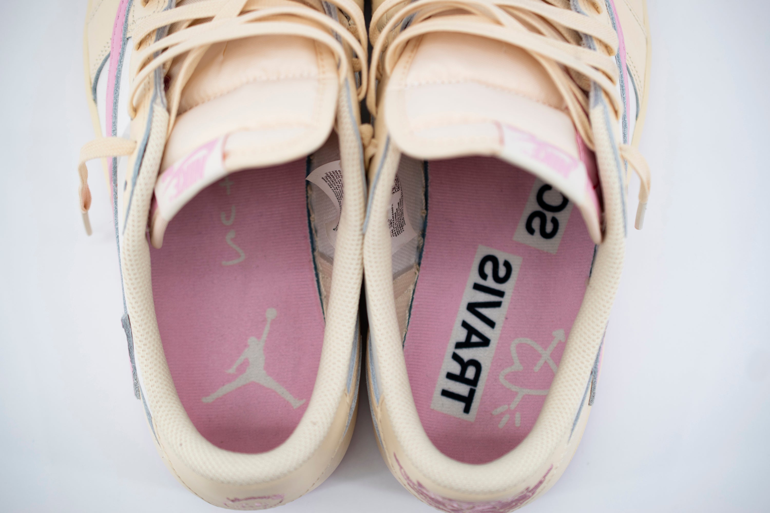 USED Travis Scott X Jordan 1 Retro Low OG SP "Shy Pink"